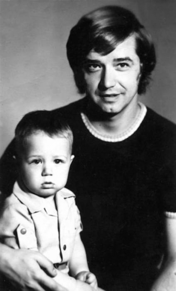 Дочь и сын Любови Полищук совсем не похожи на маму, а вот внучка - копия (фото)