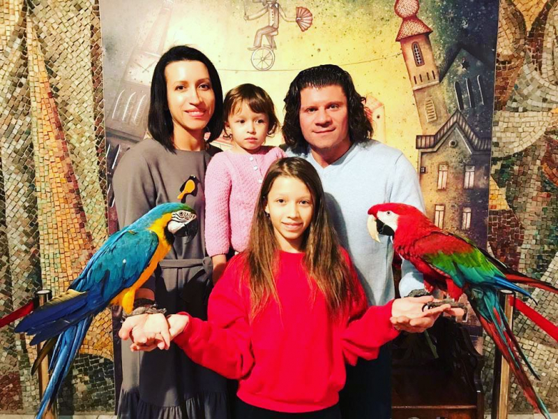 Елена Борщева с мужем и детьми, редкие семейные фото