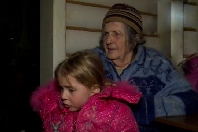 Сергей Лемох бросил внучку, а девочку отправили в детский дом