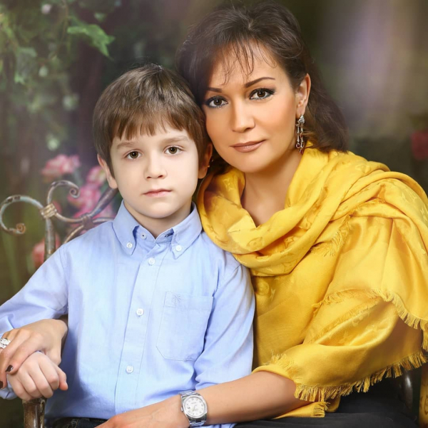 Дети Татьяны Булановой без звездной «экстравагантности»: как они выглядят сейчас и чем занимаются