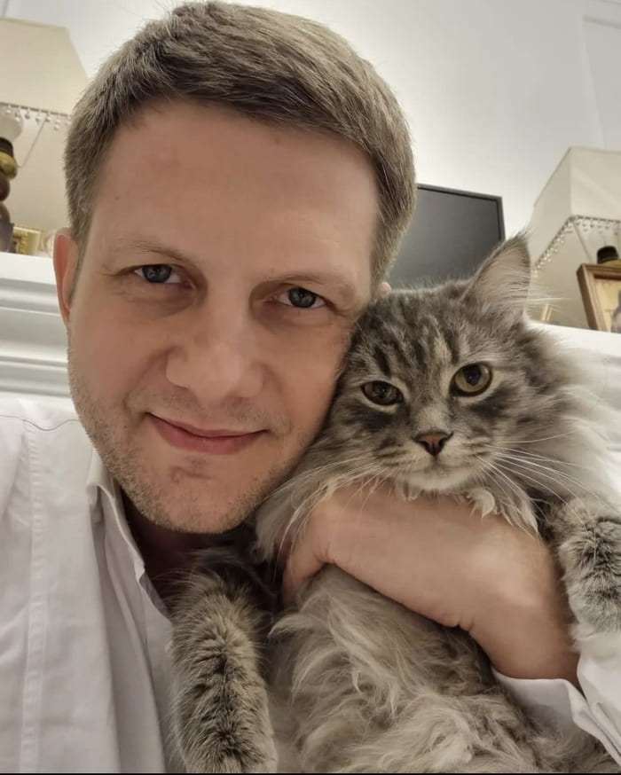 Борис Корчевников с своим котом