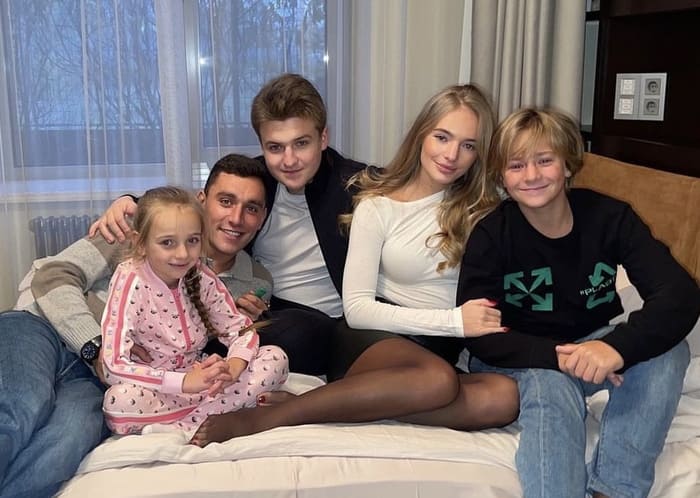 Дмитрий Песков и его дети